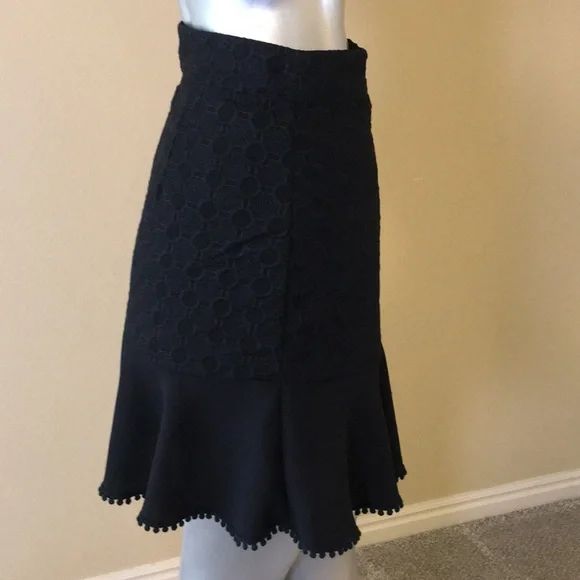 ALLISON New YorkSolid Black Flounce Skirt